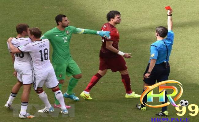 Treo dò trong bóng đá - Mức phạt nghiêm khắc bậc nhất 1 Hình phạt treo dò phổ biến